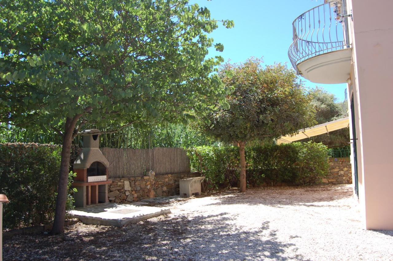 Apartamento Via Costantino Budoni Exterior foto
