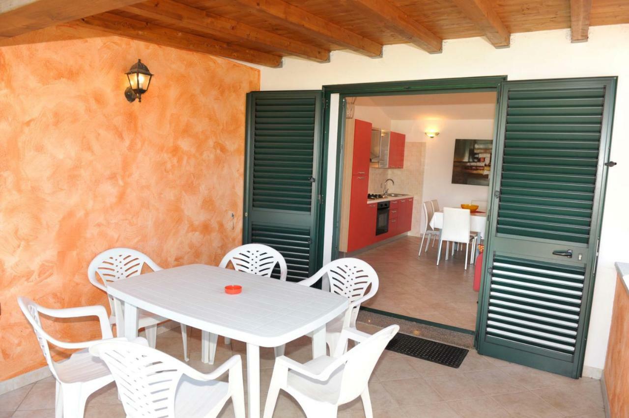 Apartamento Via Costantino Budoni Exterior foto